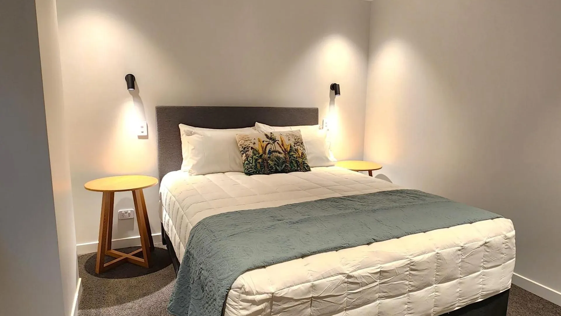 U Suites On Oriental Parade Wellington New Zealand
